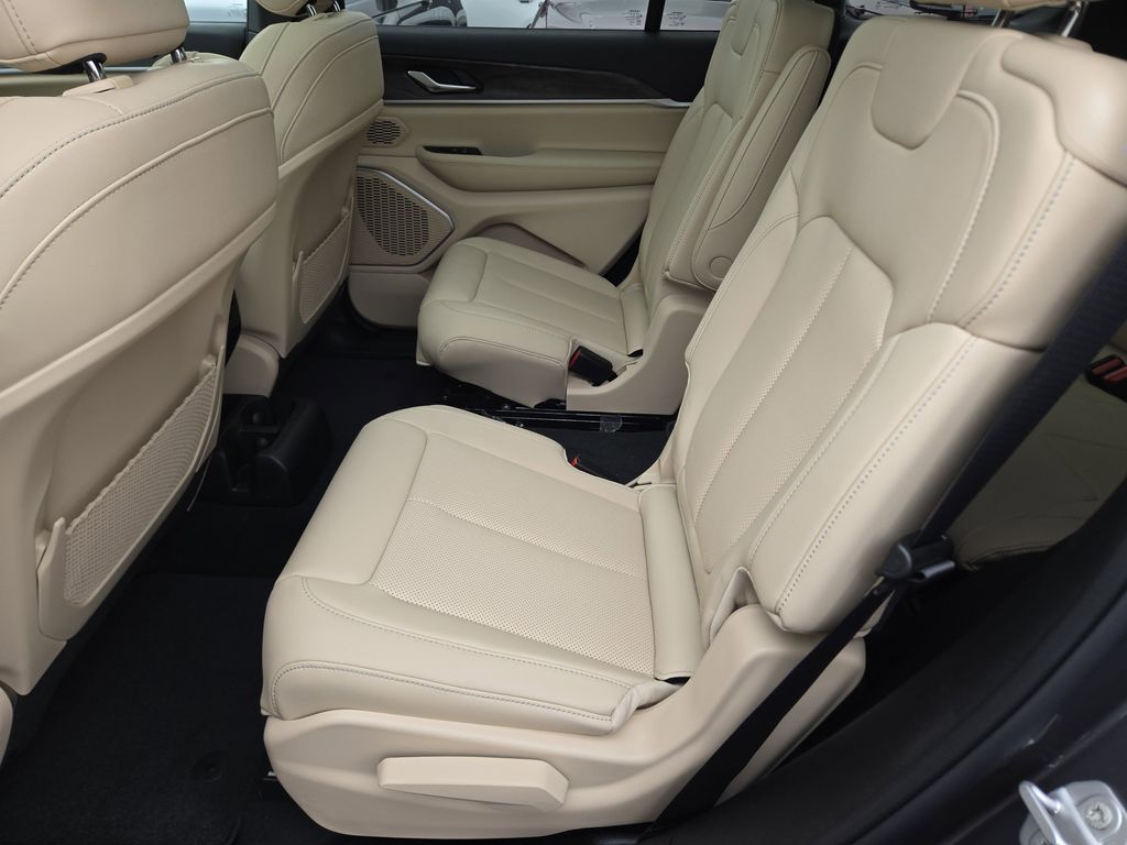 2026 Jeep Grand Cherokee L Limited - 8