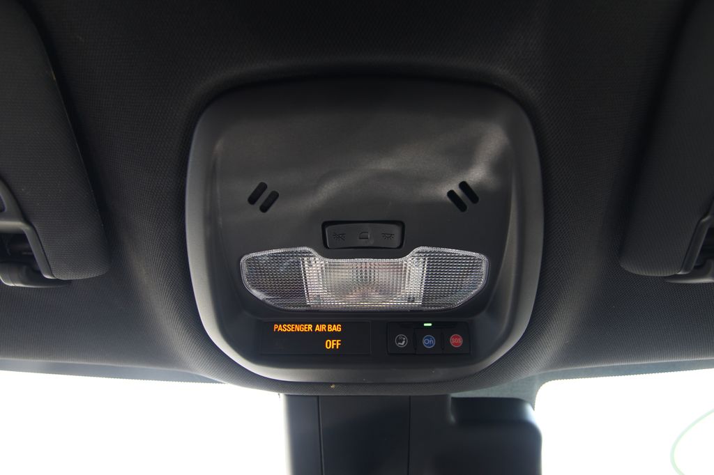Used 2025 Chevrolet Trax SUV