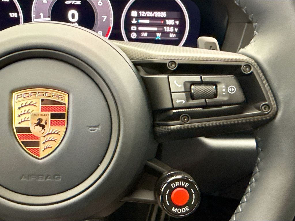 Thumbnail: 2025 Porsche 911 - 15