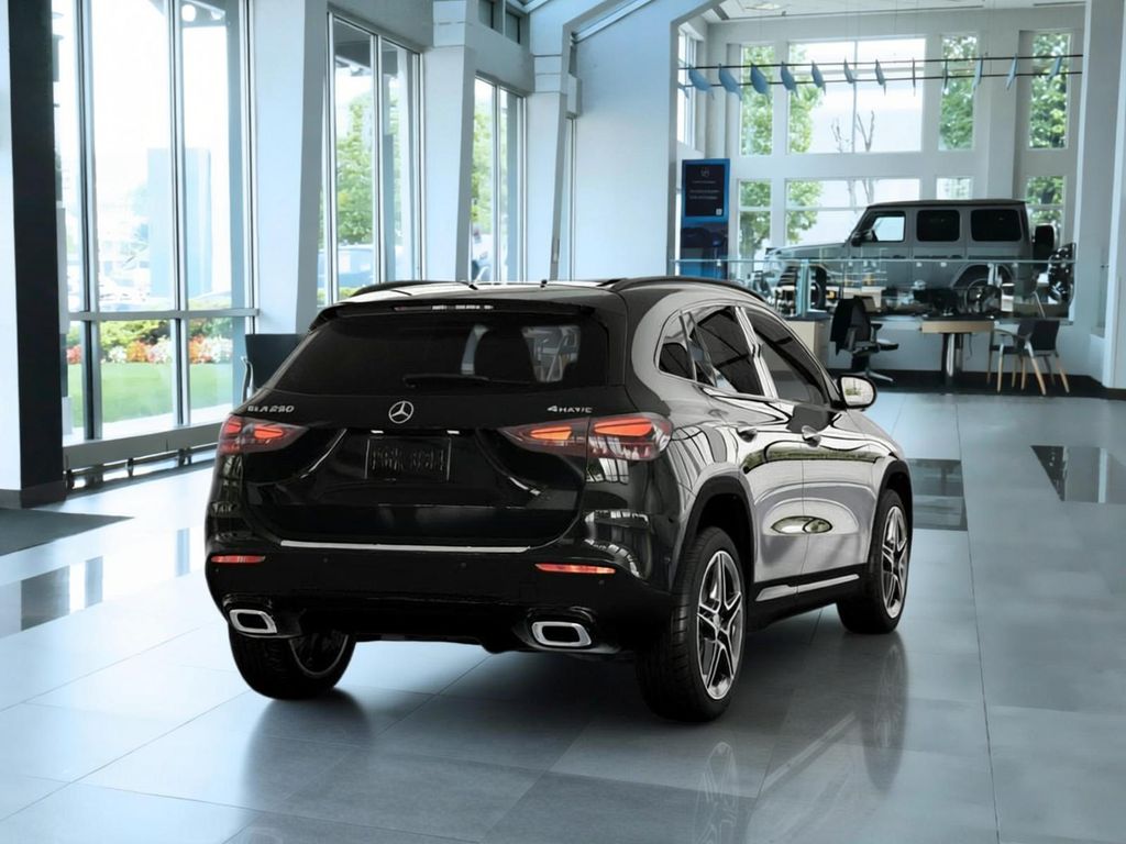 Thumbnail: 2026 Mercedes-Benz GLA - 22
