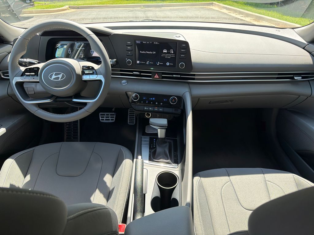 New 2026 White Hyundai SEL Sport image 21