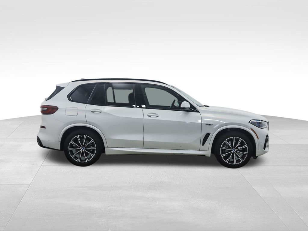 Thumbnail: 2023 BMW X5 - 6