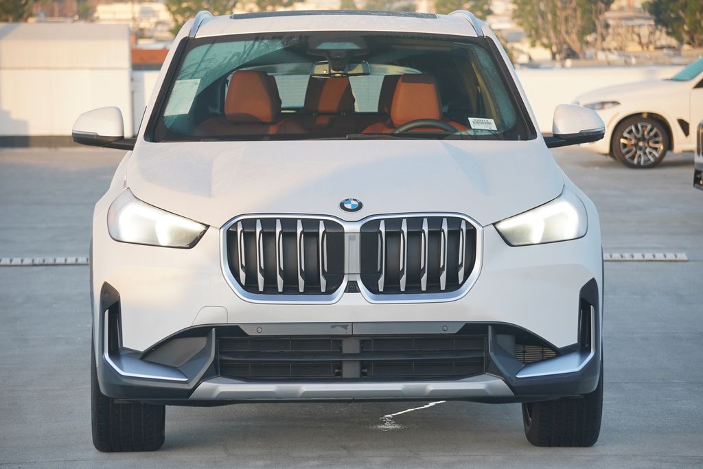 Thumbnail: 2026 BMW X1 - 2