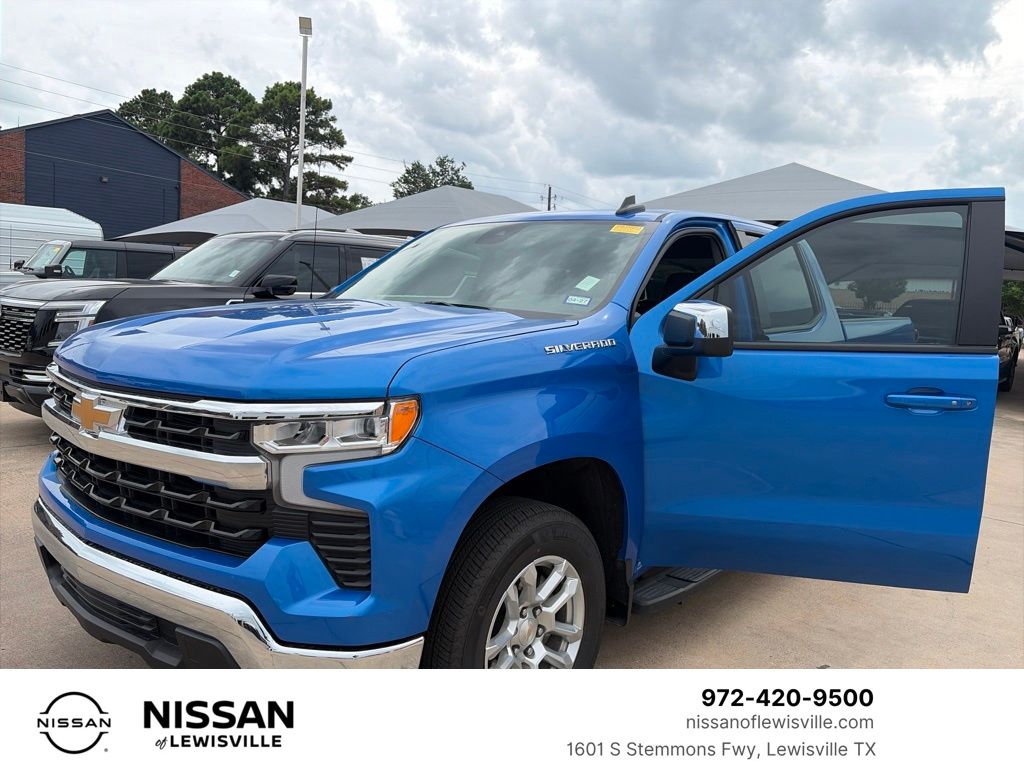 Riptide Blue Metallic 2025 Chevrolet Silverado 1500 Pickup Truck 4X2 Automatic