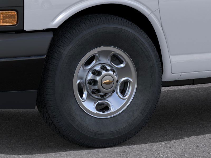 2025 Chevrolet Express 3500 LS