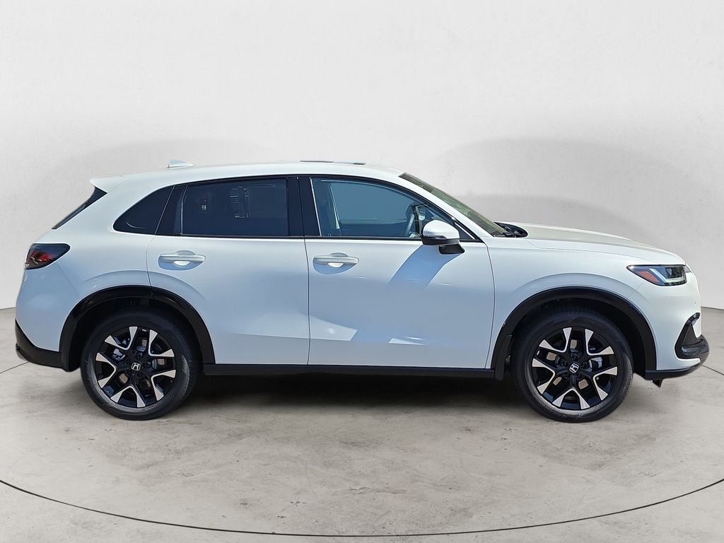 New 2027 Silver Honda EX-L image 4