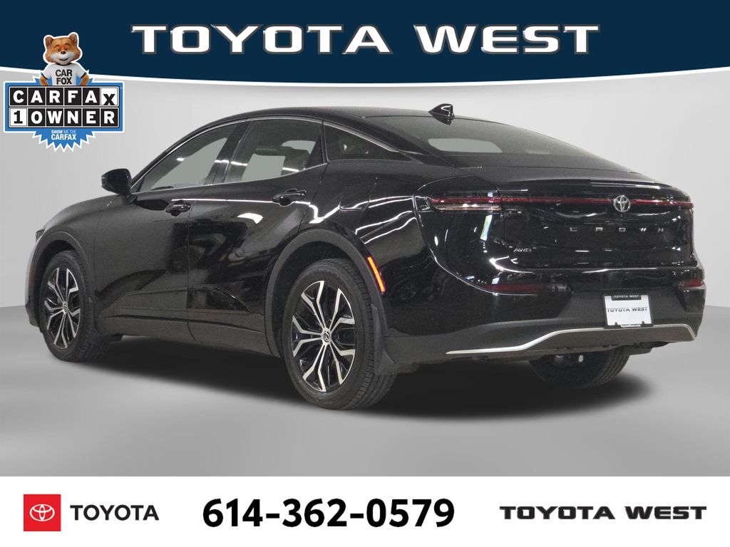 Used 2023 Black Toyota XLE image 9