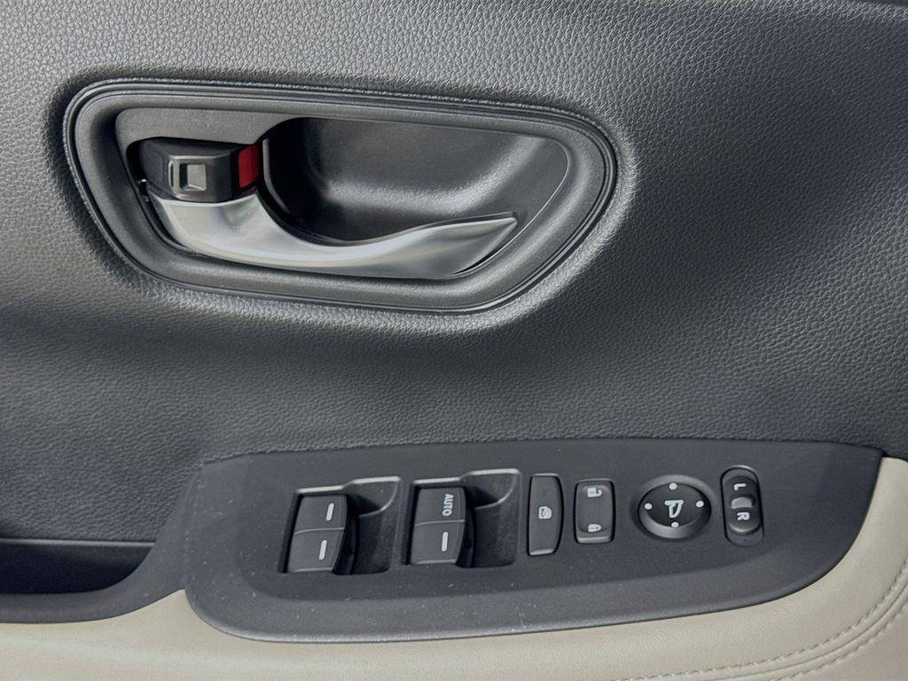 Used Car 2024 Honda Hr-v  Lx For Sale Under $25,000 In Austin, Texas