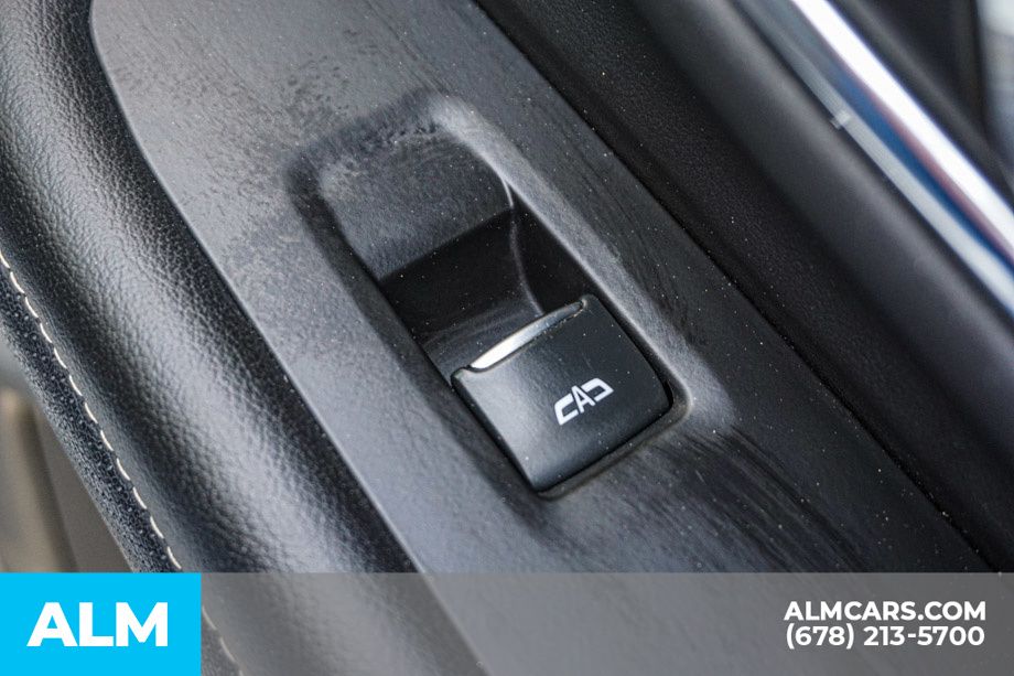 Used 2024 White Chevrolet Premier image 58