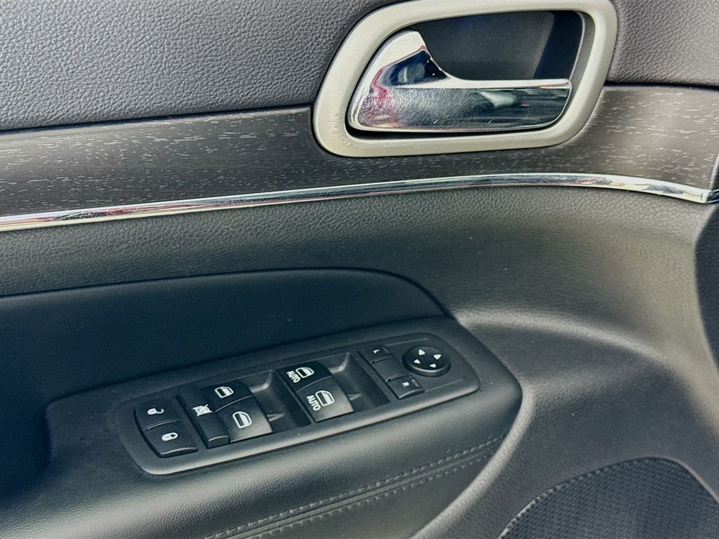Used Car 2018 Jeep Grand Cherokee  Limited For Sale Under $20,000 In Austin, Texas
