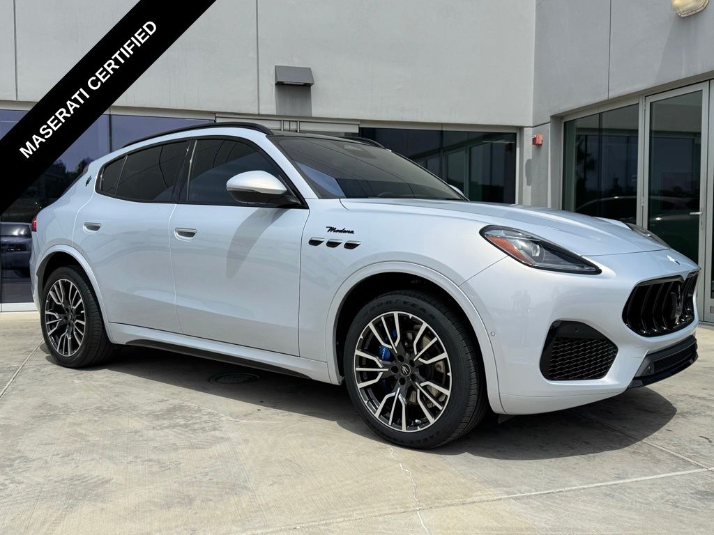 Bianco Astro Metallic 2023 Maserati Grecale Modena AWD SUV / Crossover All-Wheel Drive 8-Speed Automatic