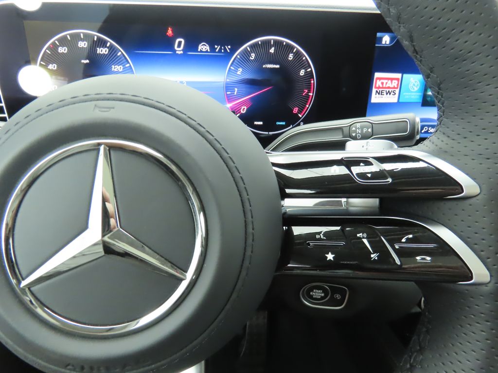 2025 Mercedes-Benz GLS 450 4MATIC 12