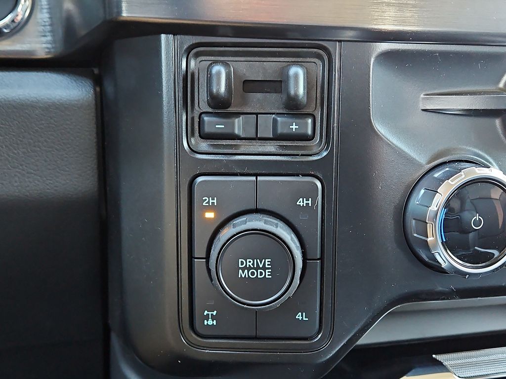 2025 Ford F-250 Super Duty Lariat - Photo 12