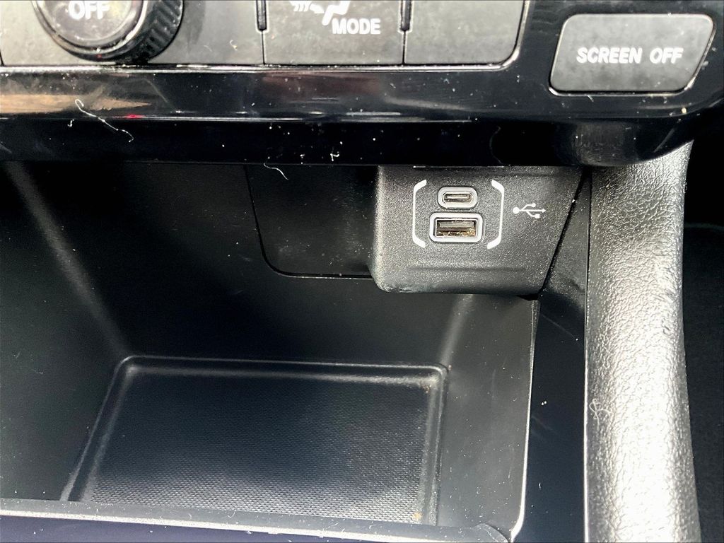 2022 Jeep Compass — photo 26