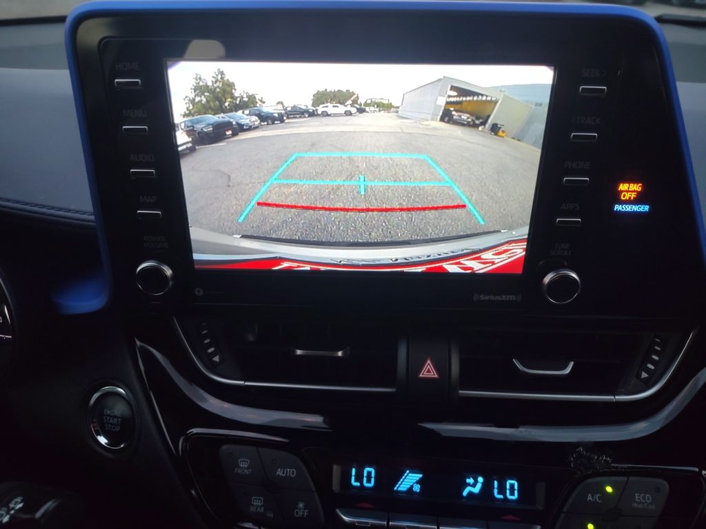 Used Car 2020 Toyota C-hr  Xle For Sale Under $20,000 In Austin, Texas