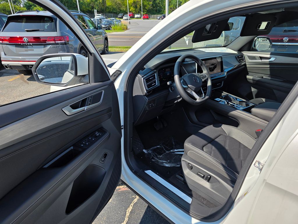 2026 Volkswagen Atlas Cross Sport 2.0T SE w/Technology White/off-white at Sutliff Volkswagen