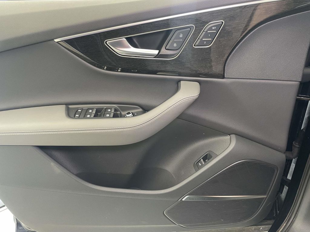 2025 Audi Q7 45 Premium Plus Blue at Audi Porsche Sewickley