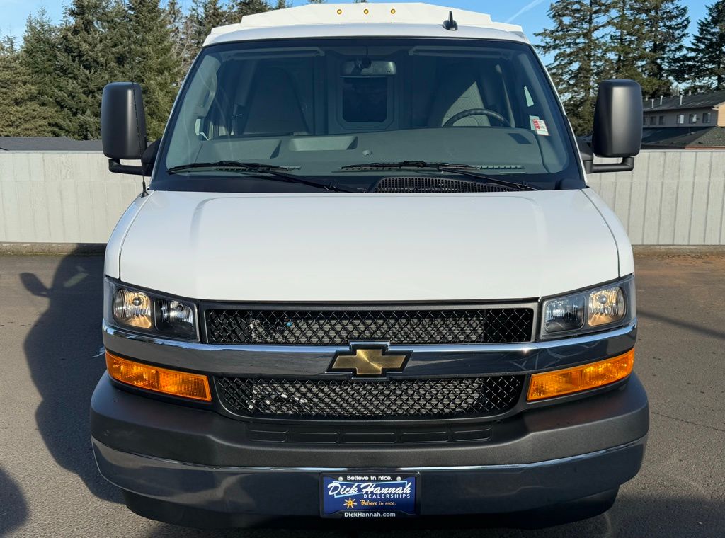 2024 Chevrolet Express 3500 WT