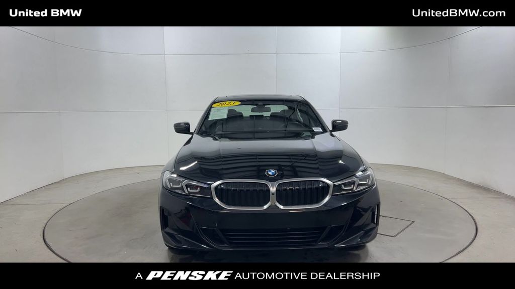 Thumbnail: 2023 BMW 3 Series - 3