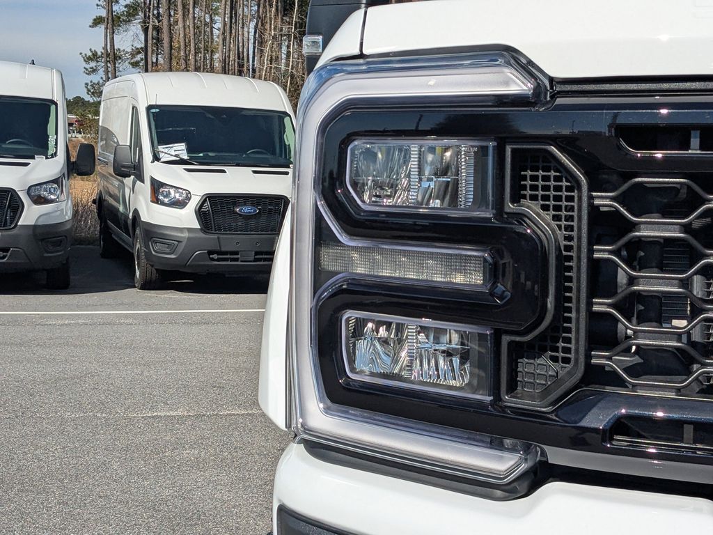 2026 Ford F-250 Super Duty Black Widow
