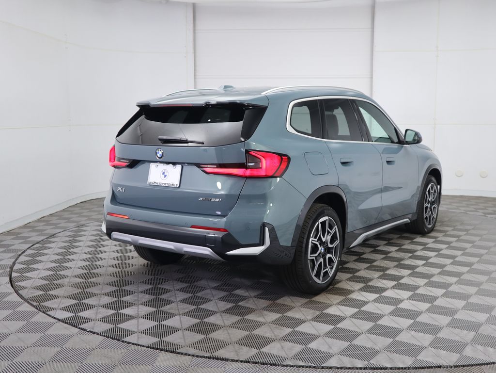 Thumbnail: 2026 BMW X1 - 5