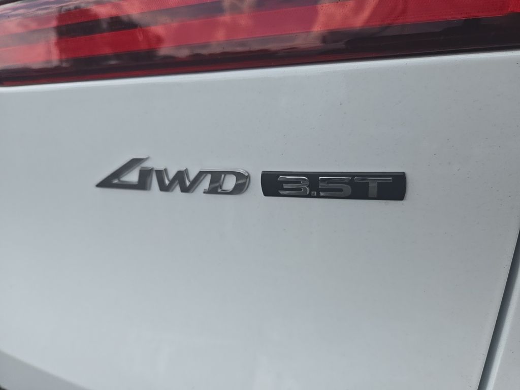 Thumbnail: 2026 Genesis GV70 - 12