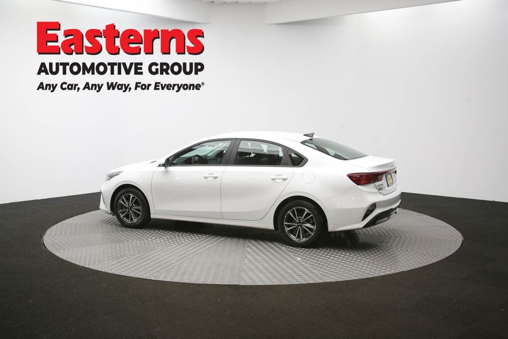 Used 2023 White Kia LXS image 61