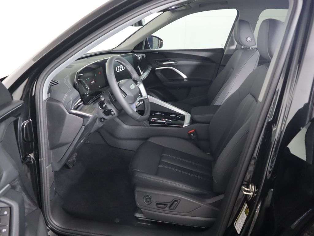 Thumbnail: 2025 Audi Q5 - 21