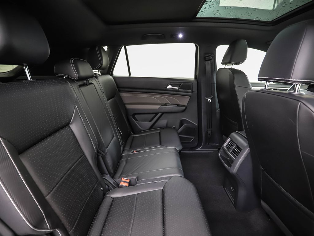 Thumbnail: 2023 Volkswagen Atlas - 27