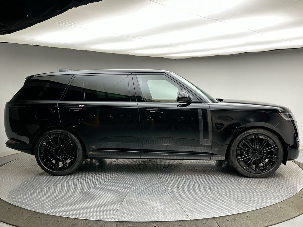 Thumbnail: 2026 Land Rover Range Rover - 4