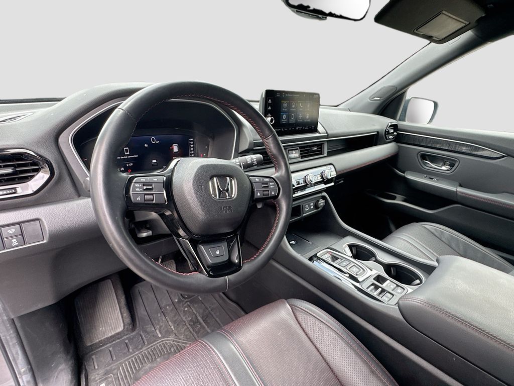 Used 2025 Gray Honda Black Edition image 9