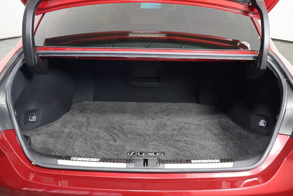 Thumbnail: 2019 Lexus ES - 14