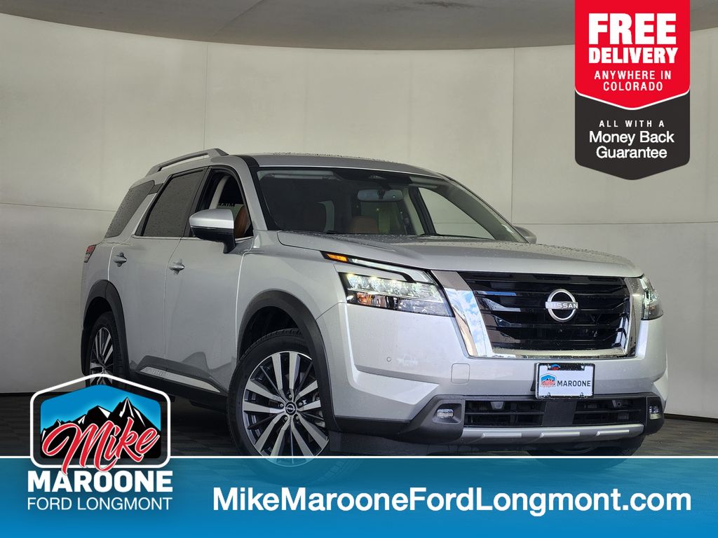 Brilliant Silver Metallic 2022 Nissan Pathfinder Platinum 4WD SUV / Crossover All-Wheel Drive Automatic