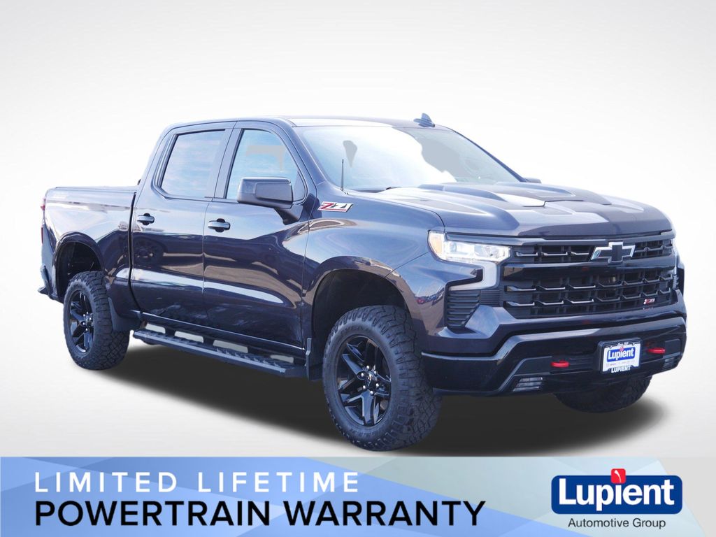 Dark Ash Metallic 2023 Chevrolet Silverado 1500 LT Trail Boss Crew Cab 4WD Pickup Truck Four-Wheel Drive Automatic