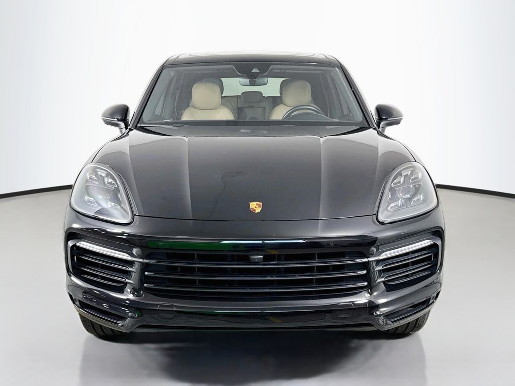 Thumbnail: 2021 Porsche Cayenne - 2