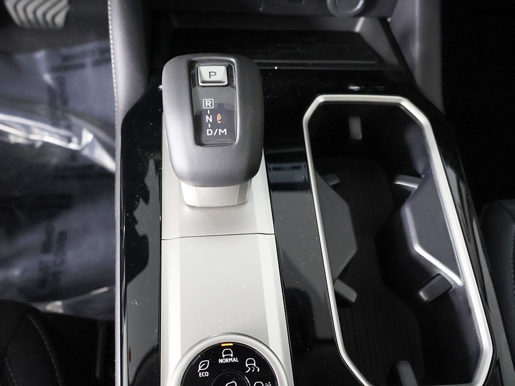 New 2026 Black Mitsubishi SE image 46