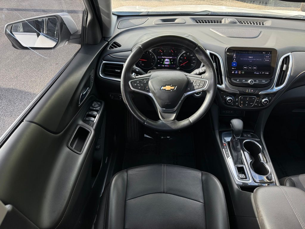 2022 Chevrolet Equinox Premier 17