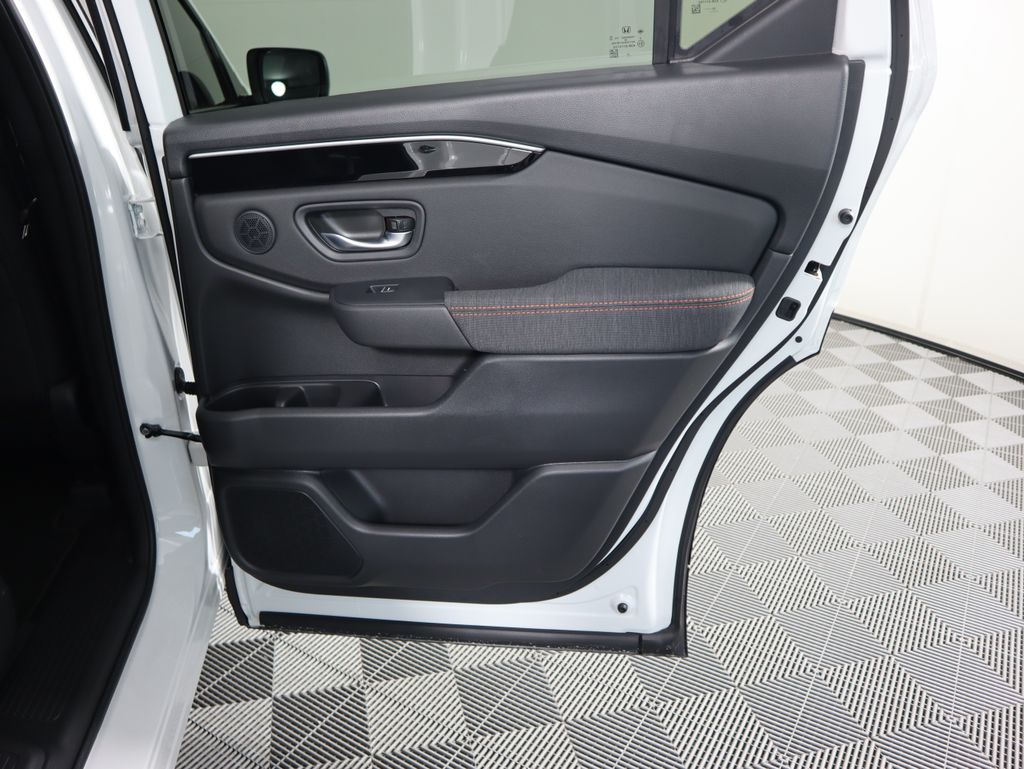 Thumbnail: 2026 Honda Pilot - 29