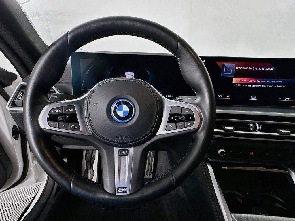 Thumbnail: 2023 BMW i4 - 11
