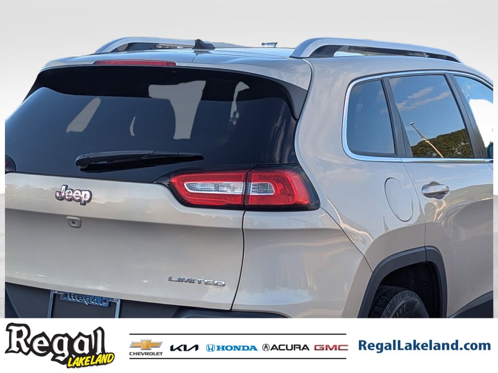 used 2015 Jeep Cherokee car, priced at $8,595