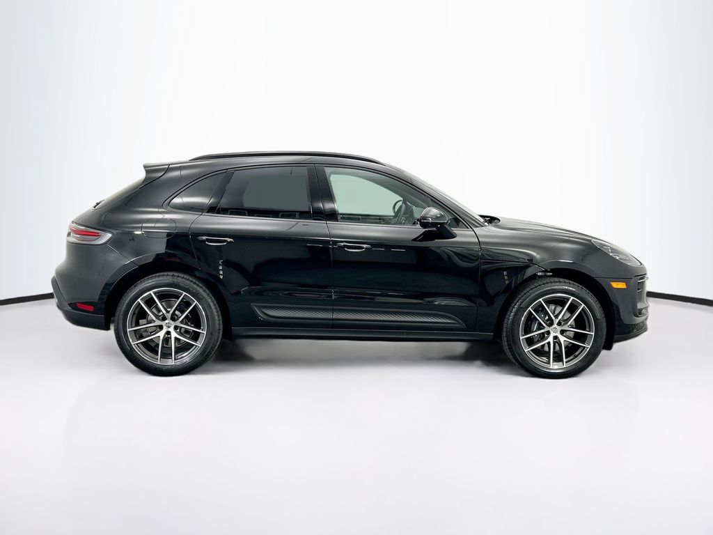 Thumbnail: 2026 Porsche Macan - 8