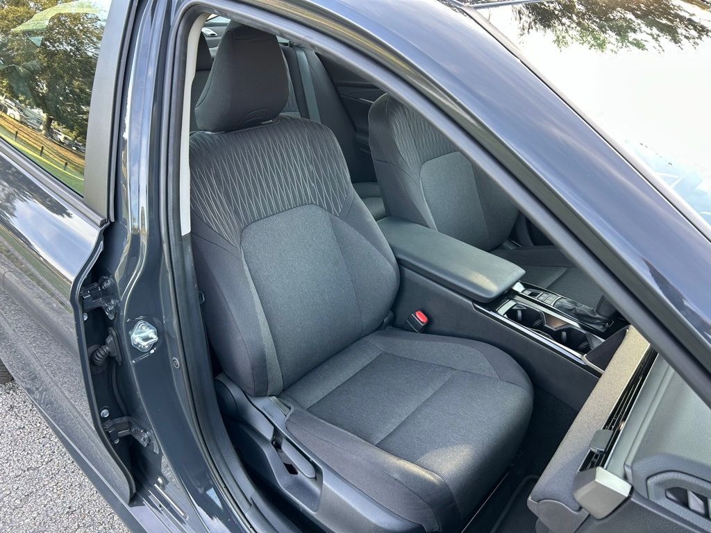 Thumbnail: 2025 Toyota Camry - 15