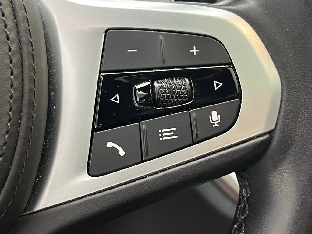 Thumbnail: 2022 BMW 3 Series - 18