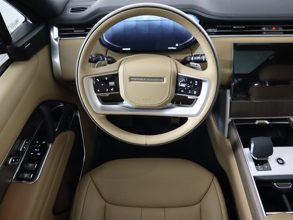 Thumbnail: 2025 Land Rover Range Rover - 11