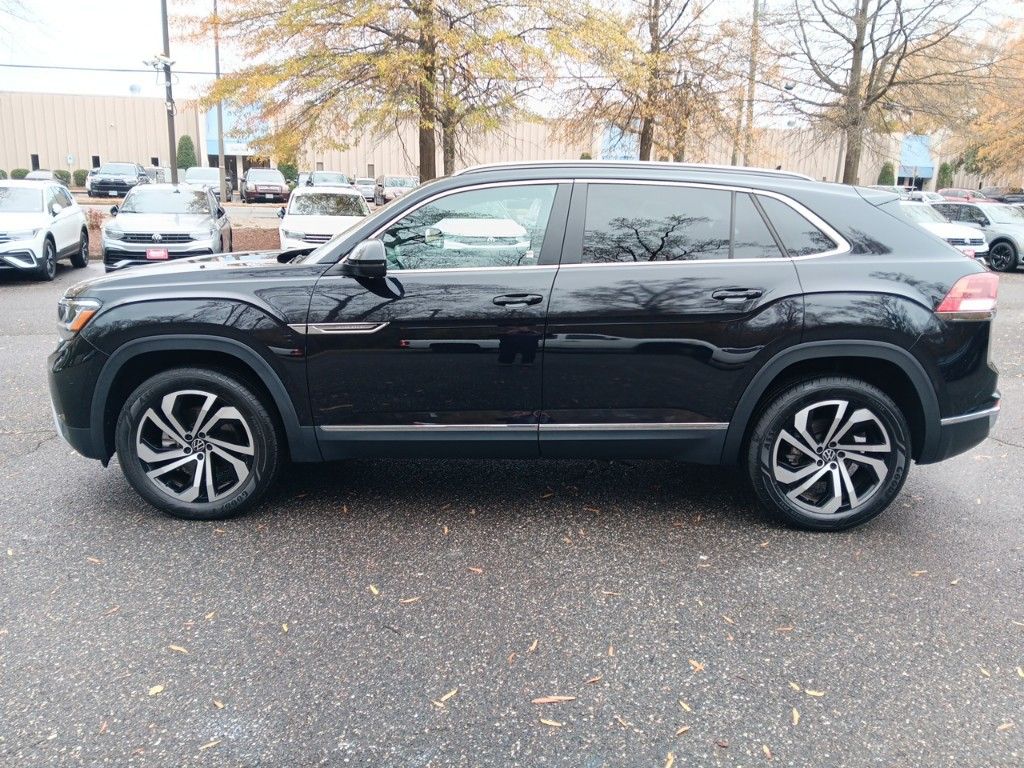 2022 Volkswagen Atlas Cross Sport 3.6L V6 SEL 2