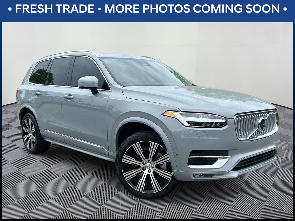 Gray Metallic 2025 Volvo XC90 B6 Plus Bright Theme 7-Passenger AWD SUV / Crossover All-Wheel Drive Automatic