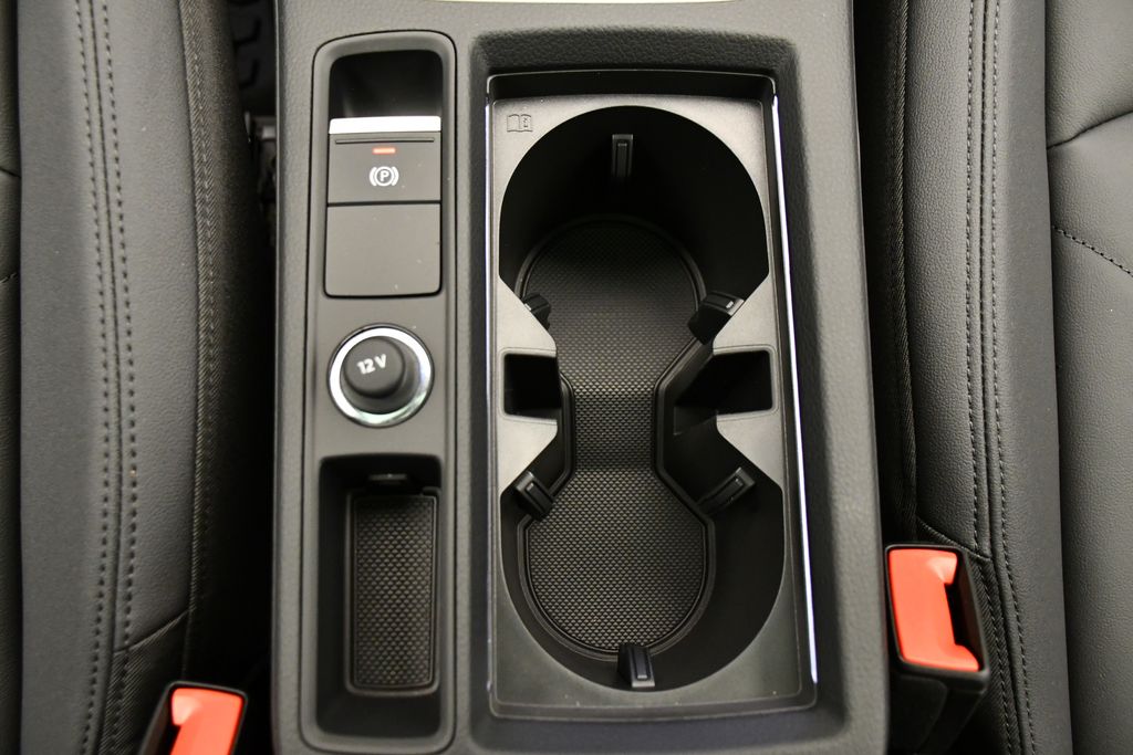 Thumbnail: 2025 Audi Q3 - 32