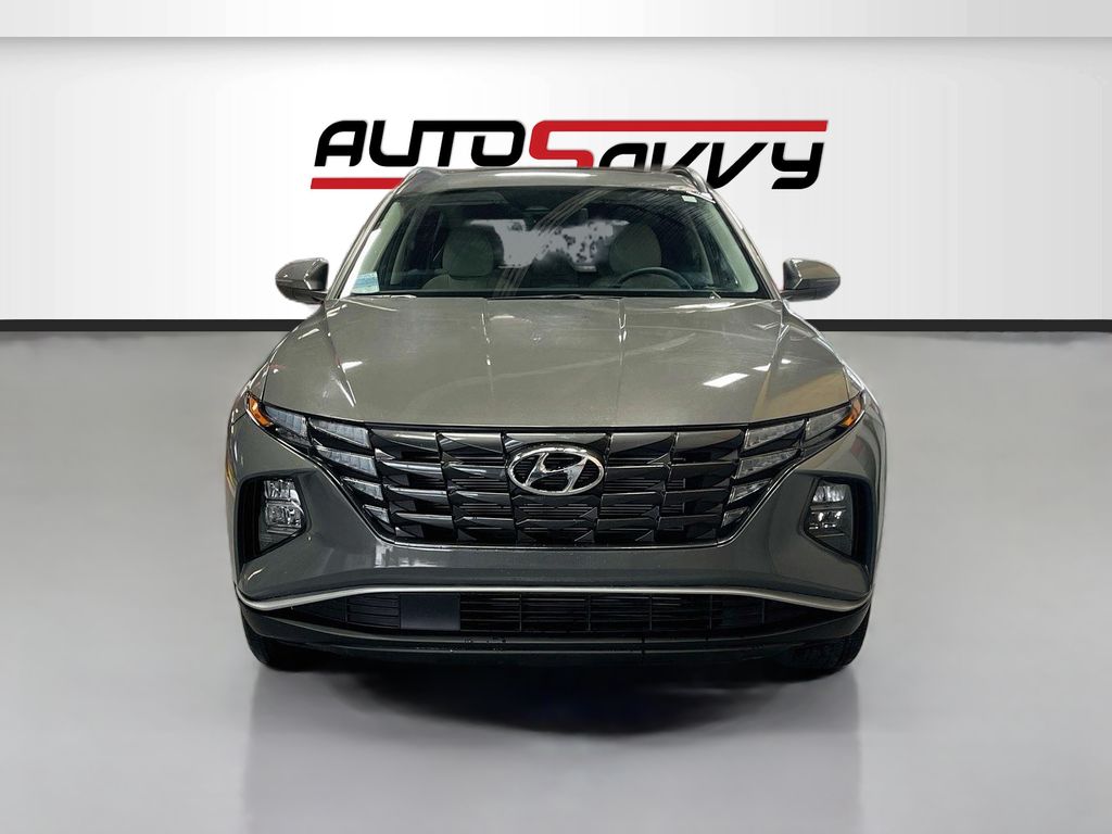 Used 2024 Hampton Gray Hyundai SEL image 2
