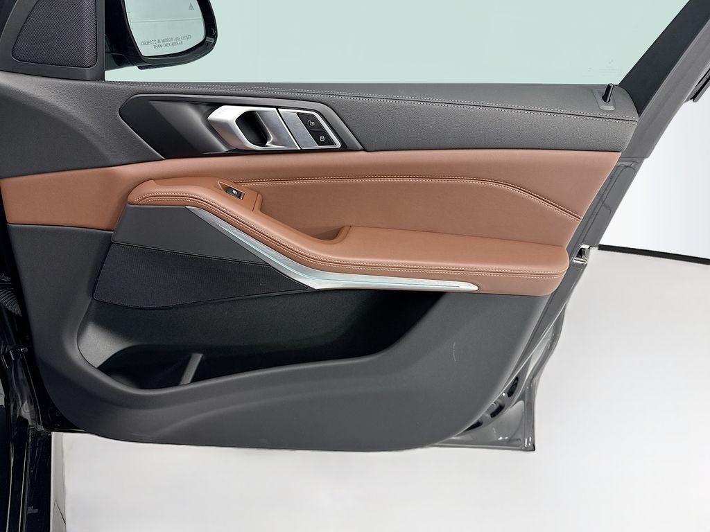 Thumbnail: 2023 BMW X5 - 24