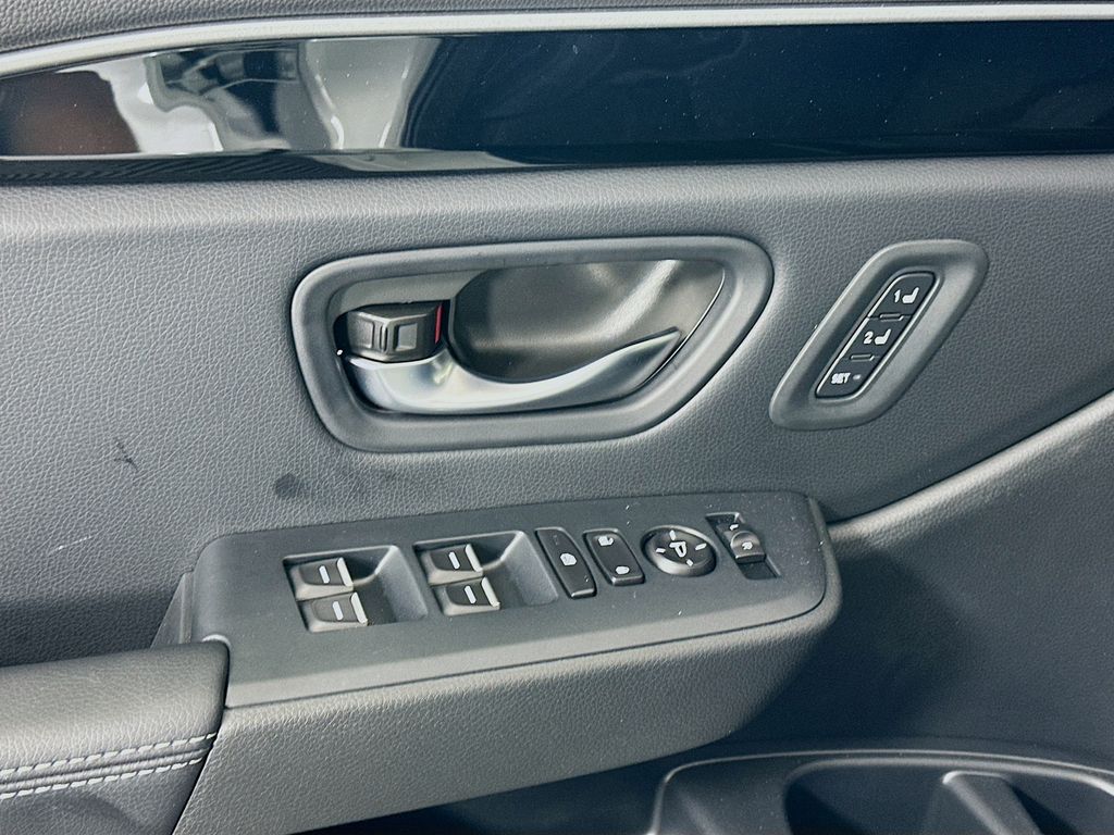 Thumbnail: 2025 Honda Pilot - 19